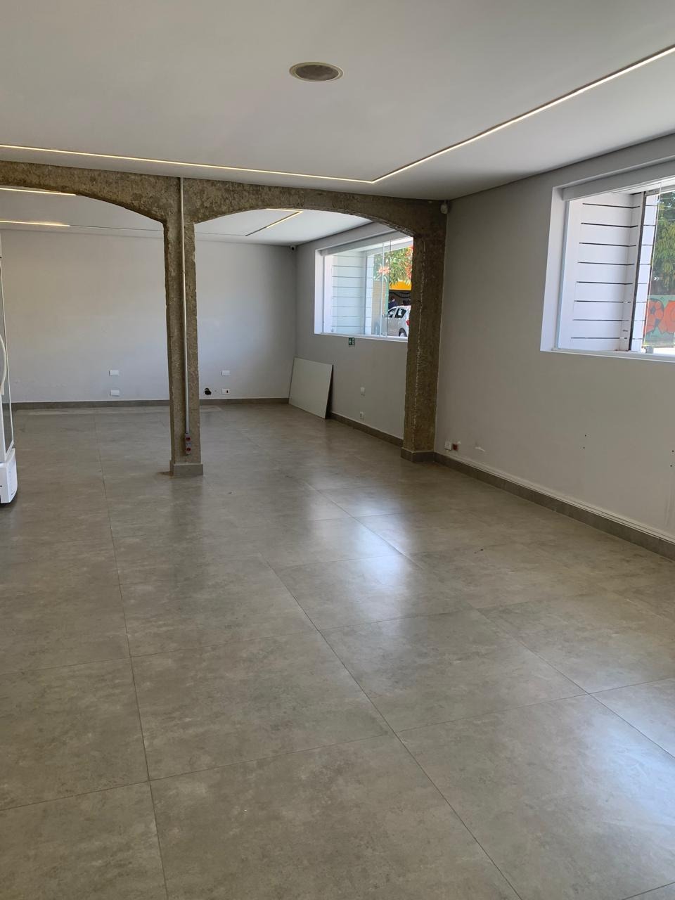 Galpão para alugar em Sorocaba, comercial de esquina