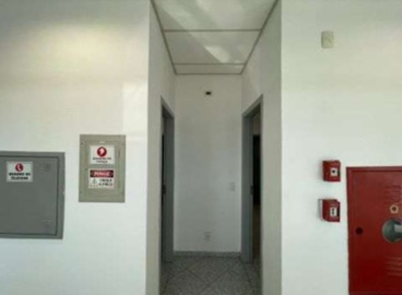 Galpão para alugar em Barueri no Tamboré, 1.500m²