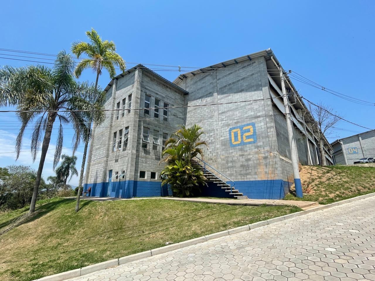 Galpão para alugar em santa isabel no bairro da cachoeira