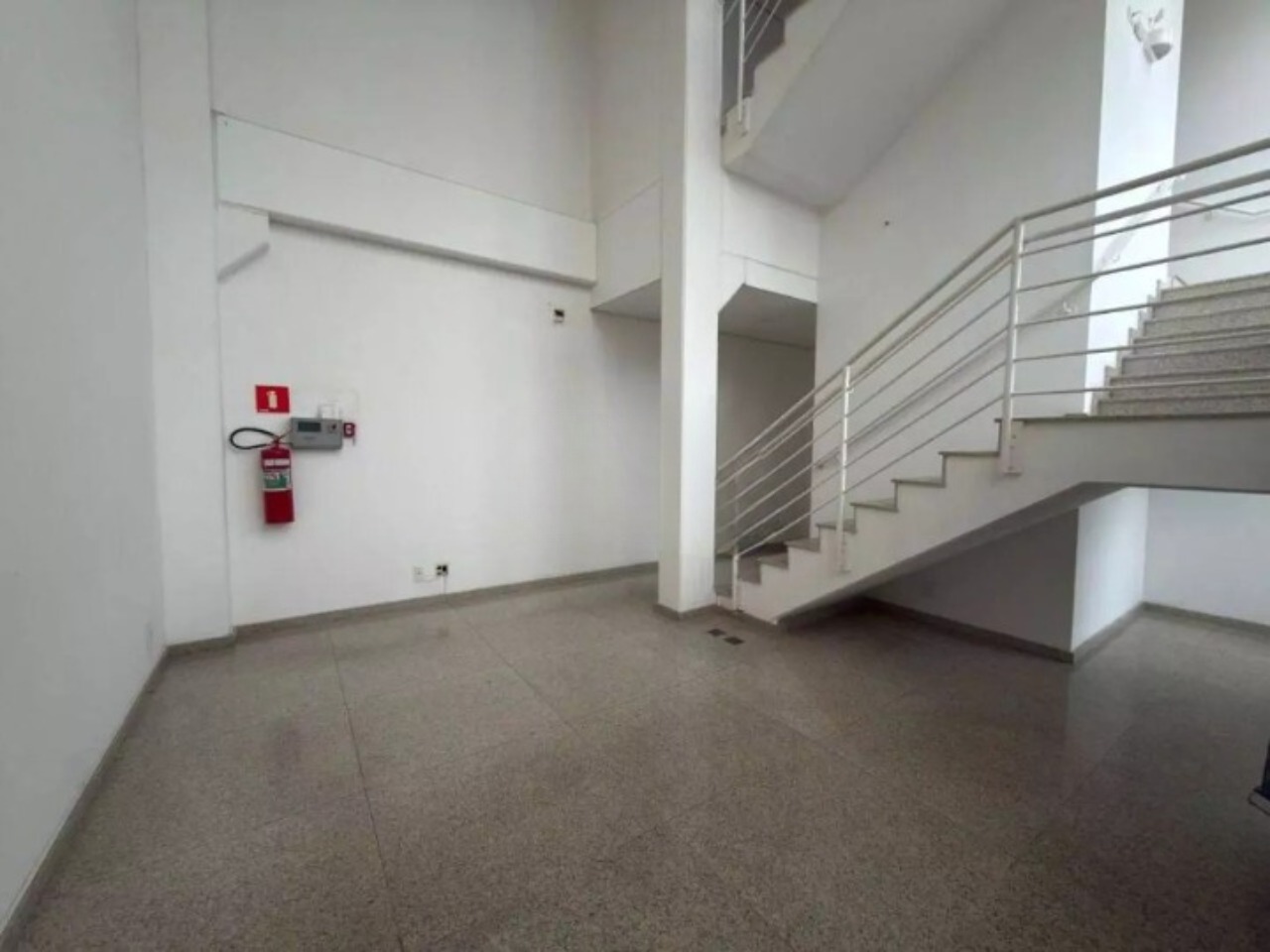 Galpão para alugar em cotia no condomínio san josé