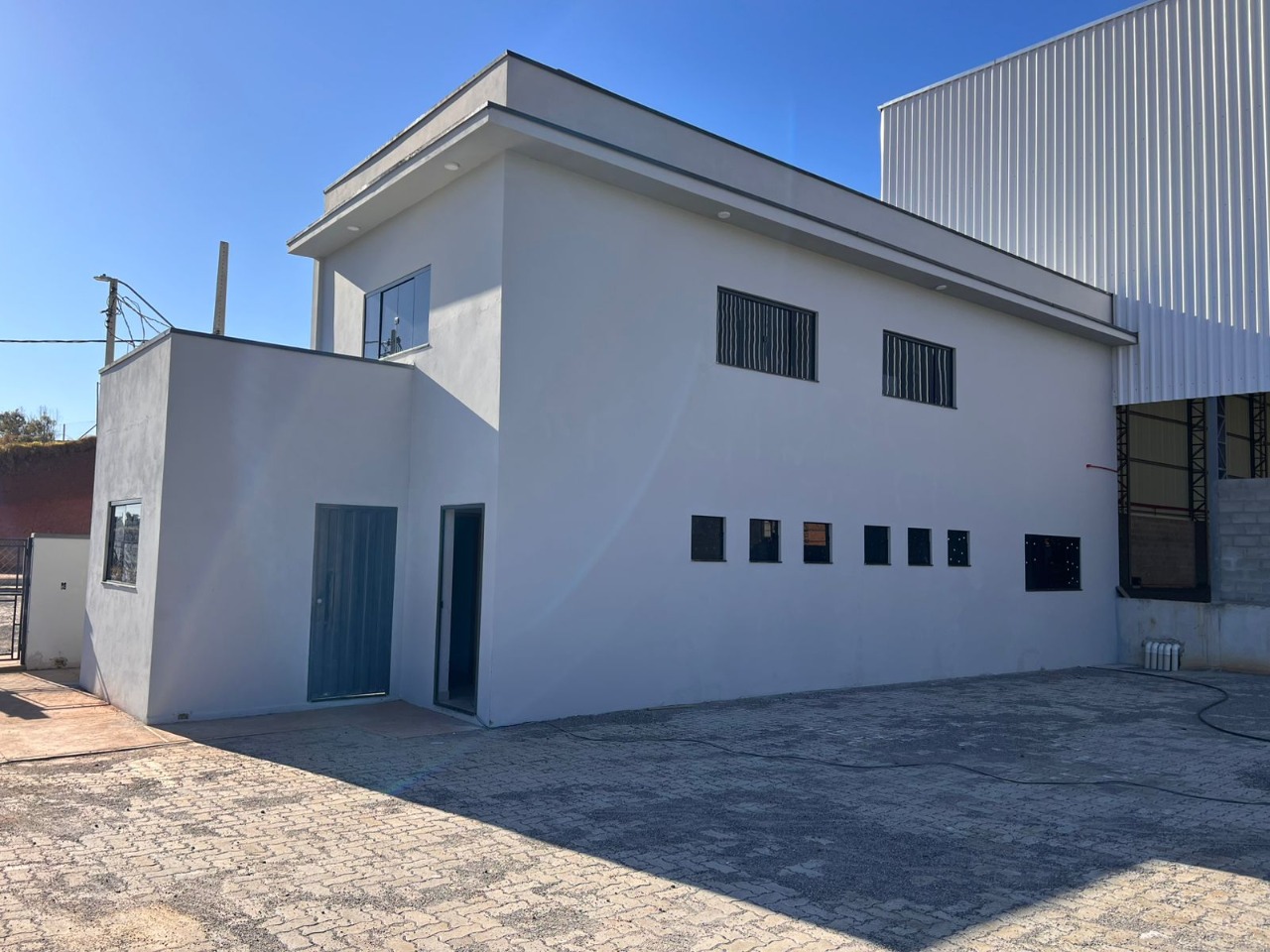 Galpão para alugar ou vender em cambuí mg