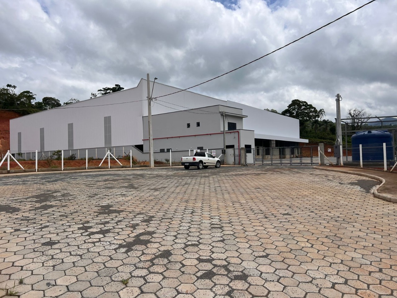Galpão para alugar ou vender em cambuí mg