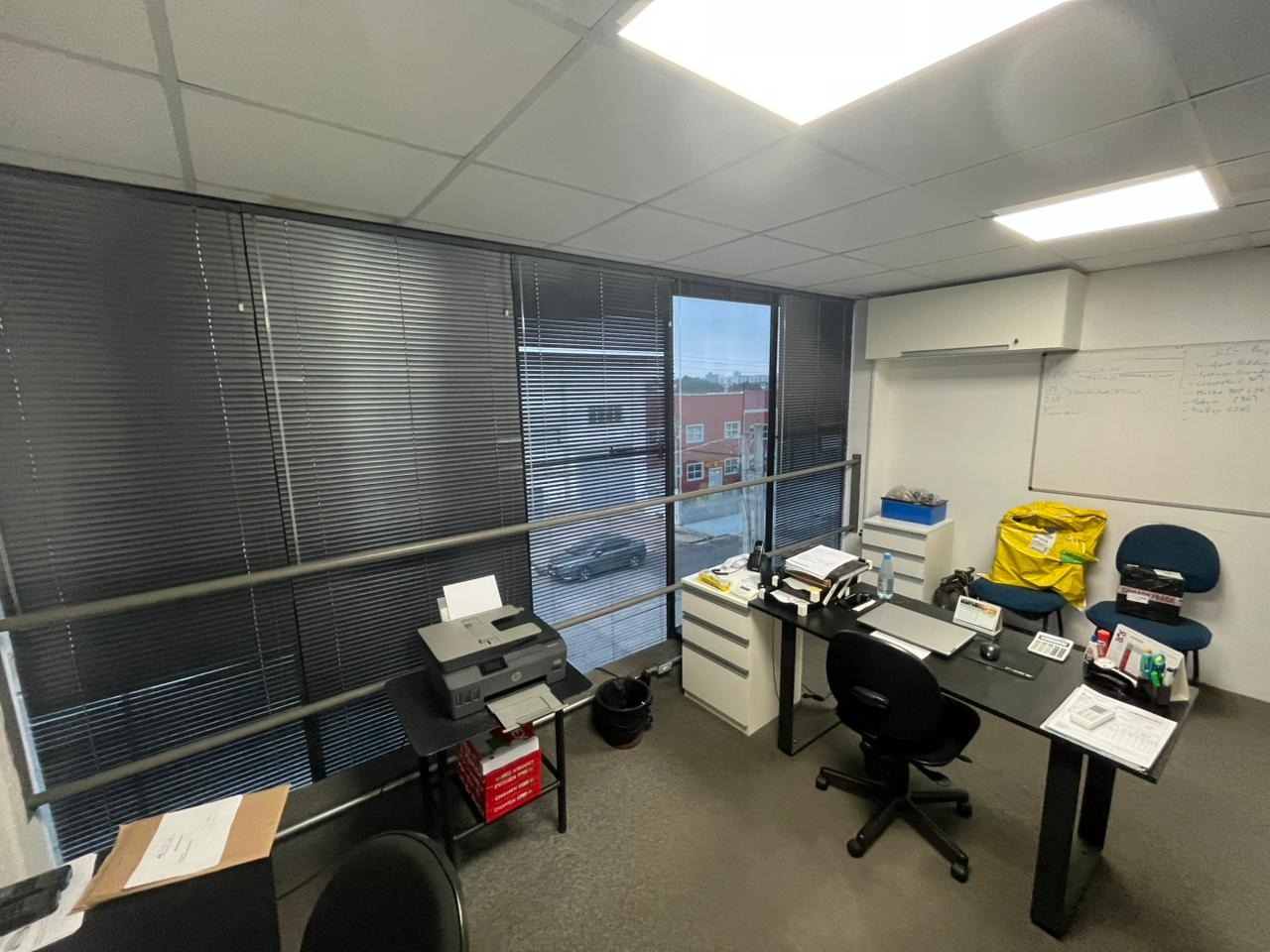 Galpão à venda em Sorocaba no Jardim Leocádia, 360m²