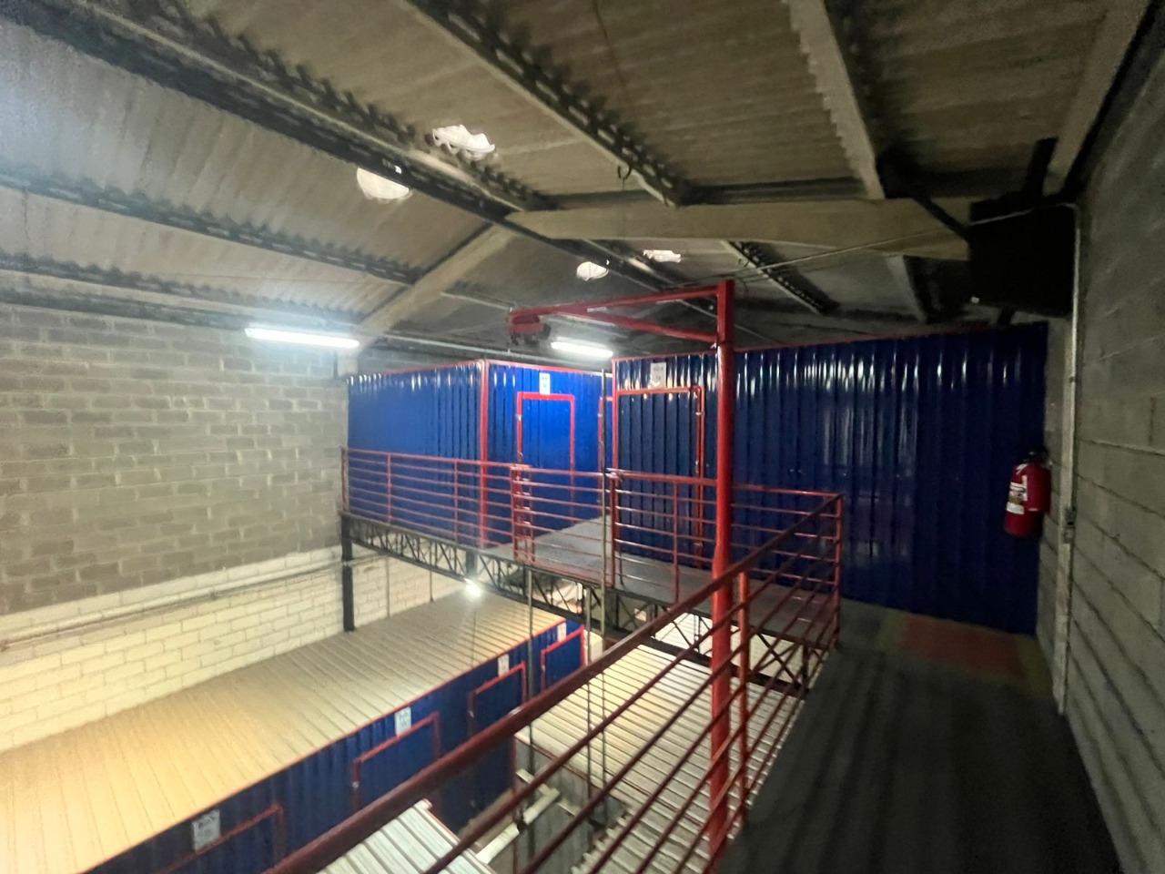 Galpão à venda em Sorocaba no Jardim Leocádia, 360m²