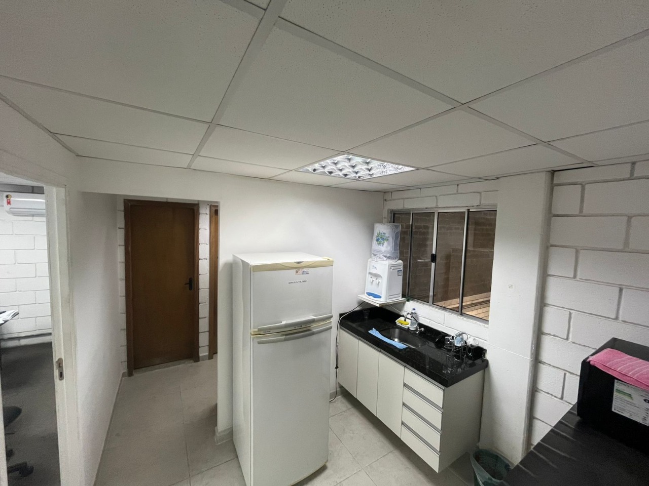 Galpão à venda em Sorocaba no Jardim Leocádia, 360m²