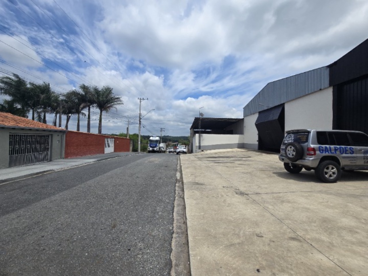 Galpão para alugar em Sorocaba, 300m² no Quintais do Imperador