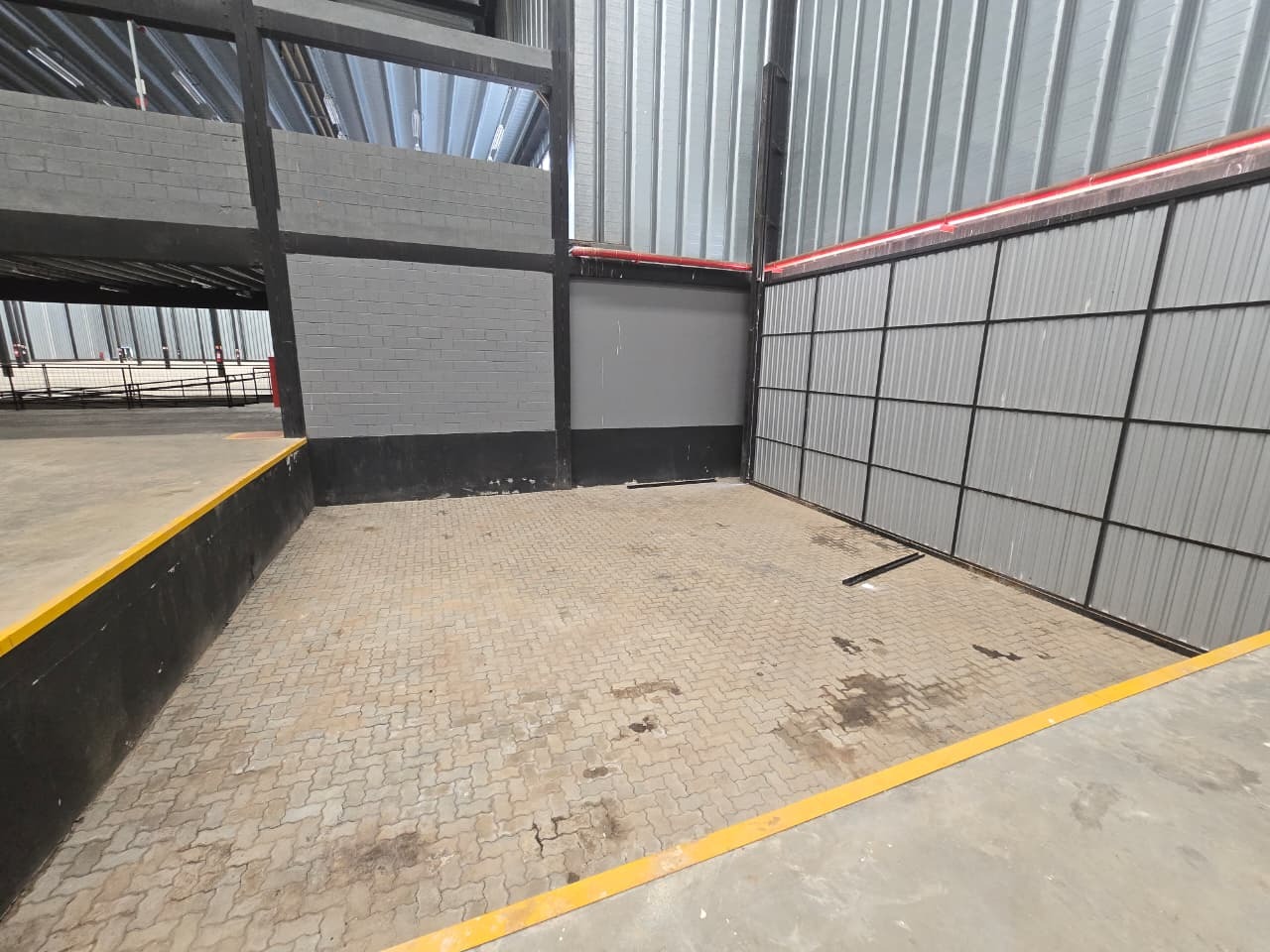 Galpão para alugar em sorocaba ao lado da toyota na rodovia 