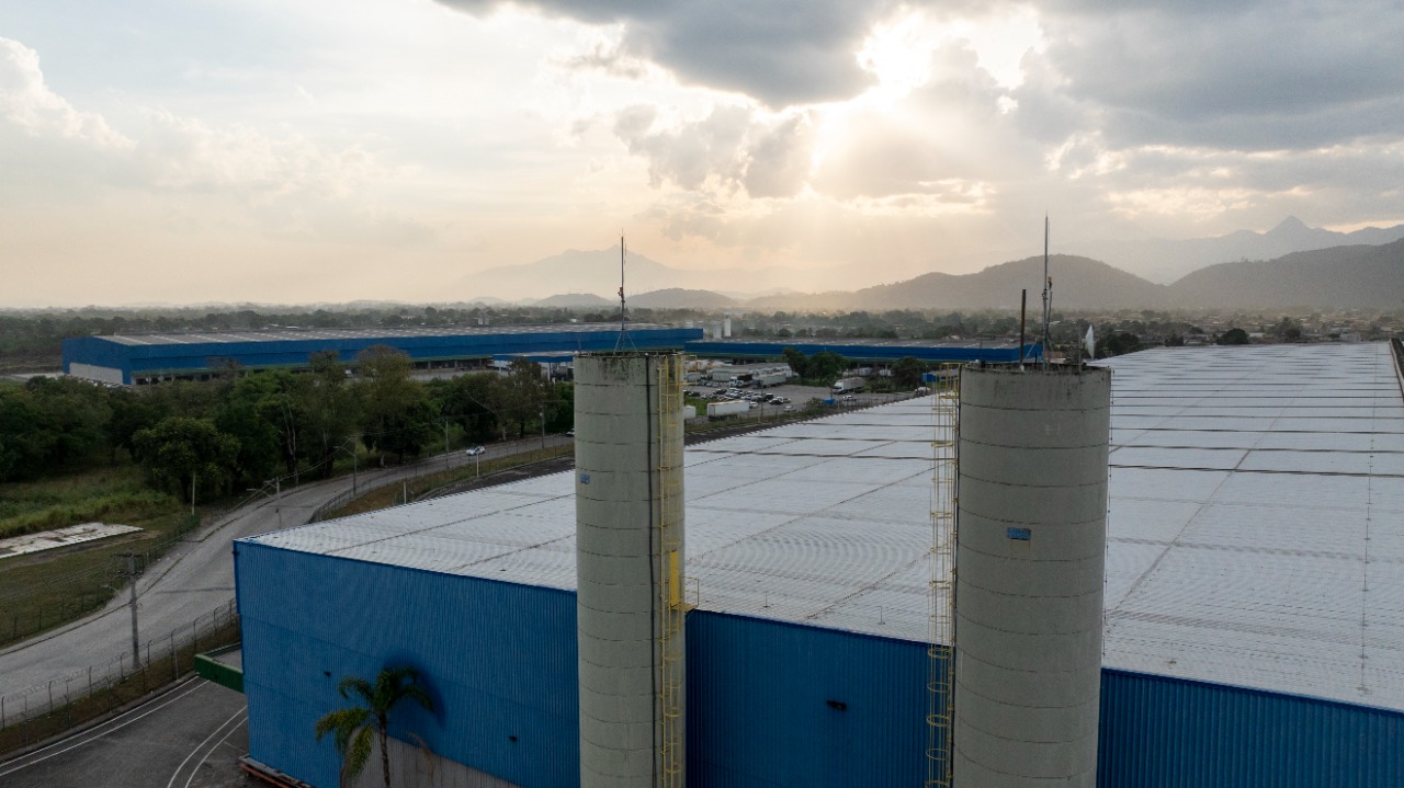 Galpão logístico para alugar em duque de caxias/rj, acesso à