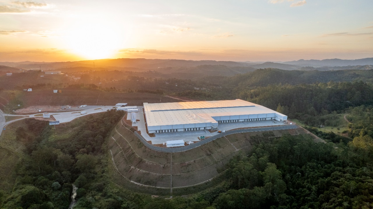 Galpão logístico para alugar em são roque, na rod. Castelo b