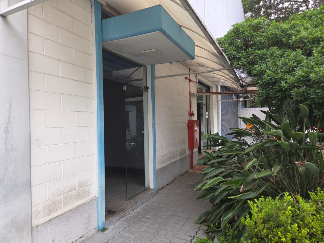 Galpão comercial para alugar na Lapa, São Paulo, próximo à Marginal Tietê, Anhanguera e Bandeirantes, ideal para logística e distribuição