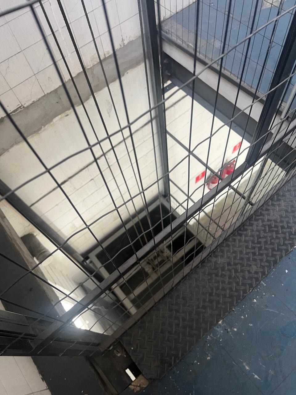 Galpão comercial para alugar na Lapa, São Paulo, próximo à Marginal Tietê, Anhanguera e Bandeirantes, ideal para logística e distribuição