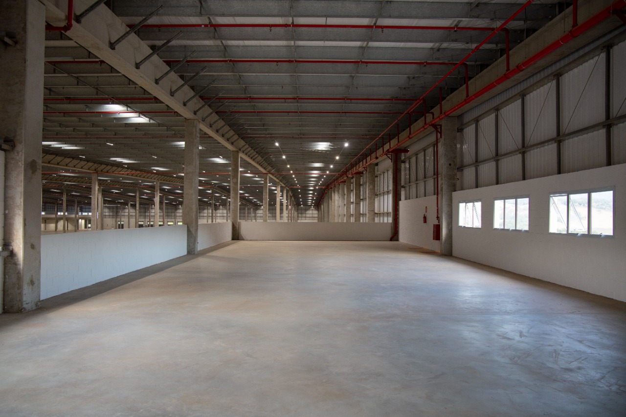 Galpão industrial e logístico para alugar na rodovia castelo