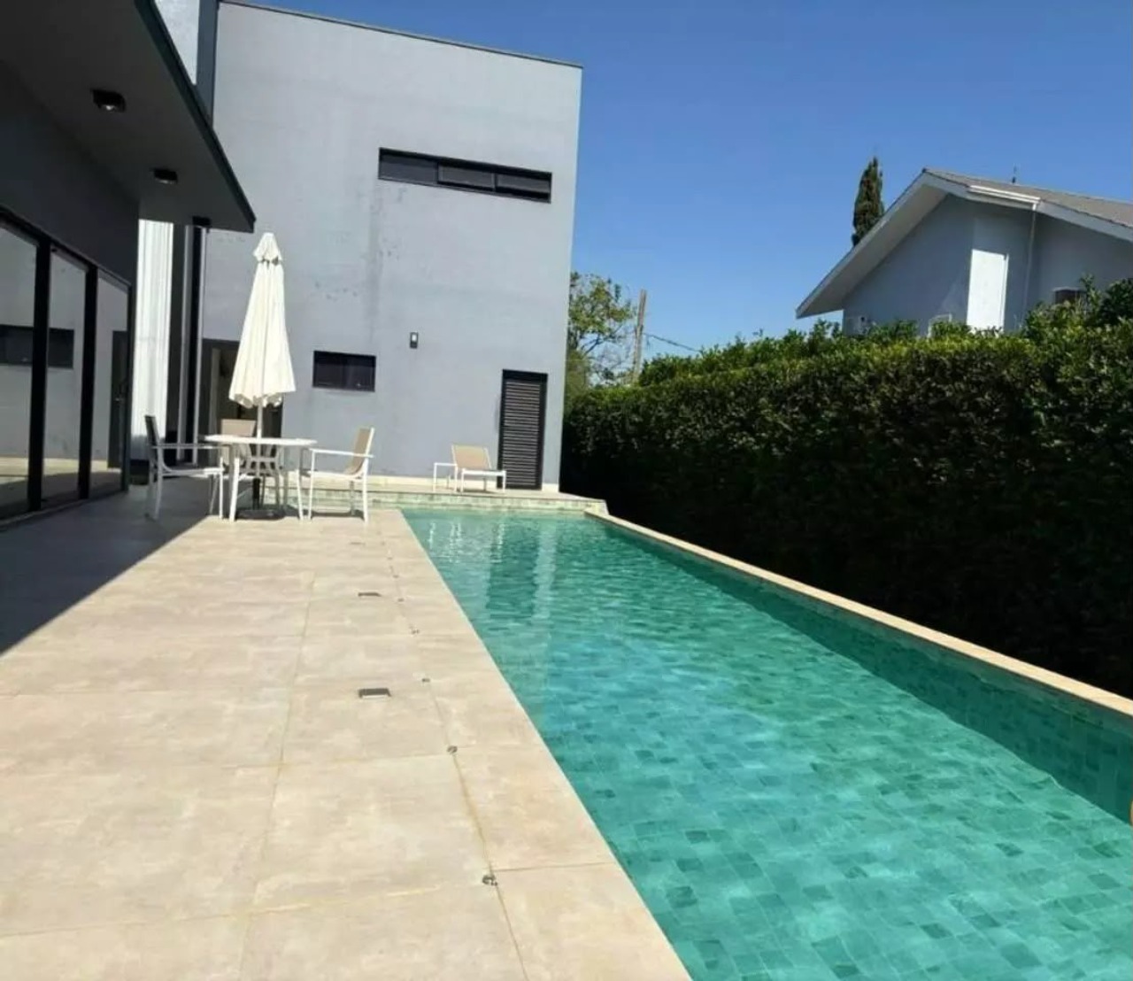 Casa de alto padrão, casa de luxo, mansão em condomínio fech