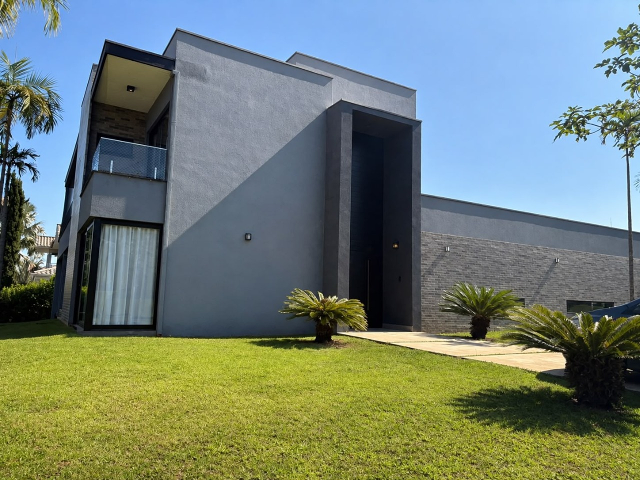 Casa de alto padrão, casa de luxo, mansão em condomínio fech