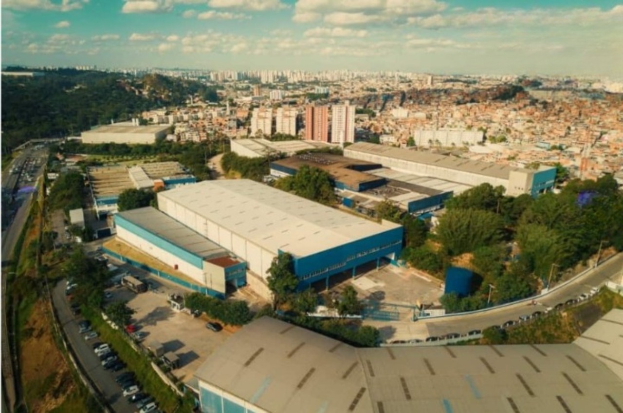 Galpão logístico para alugar em embu das artes, próximo à ré