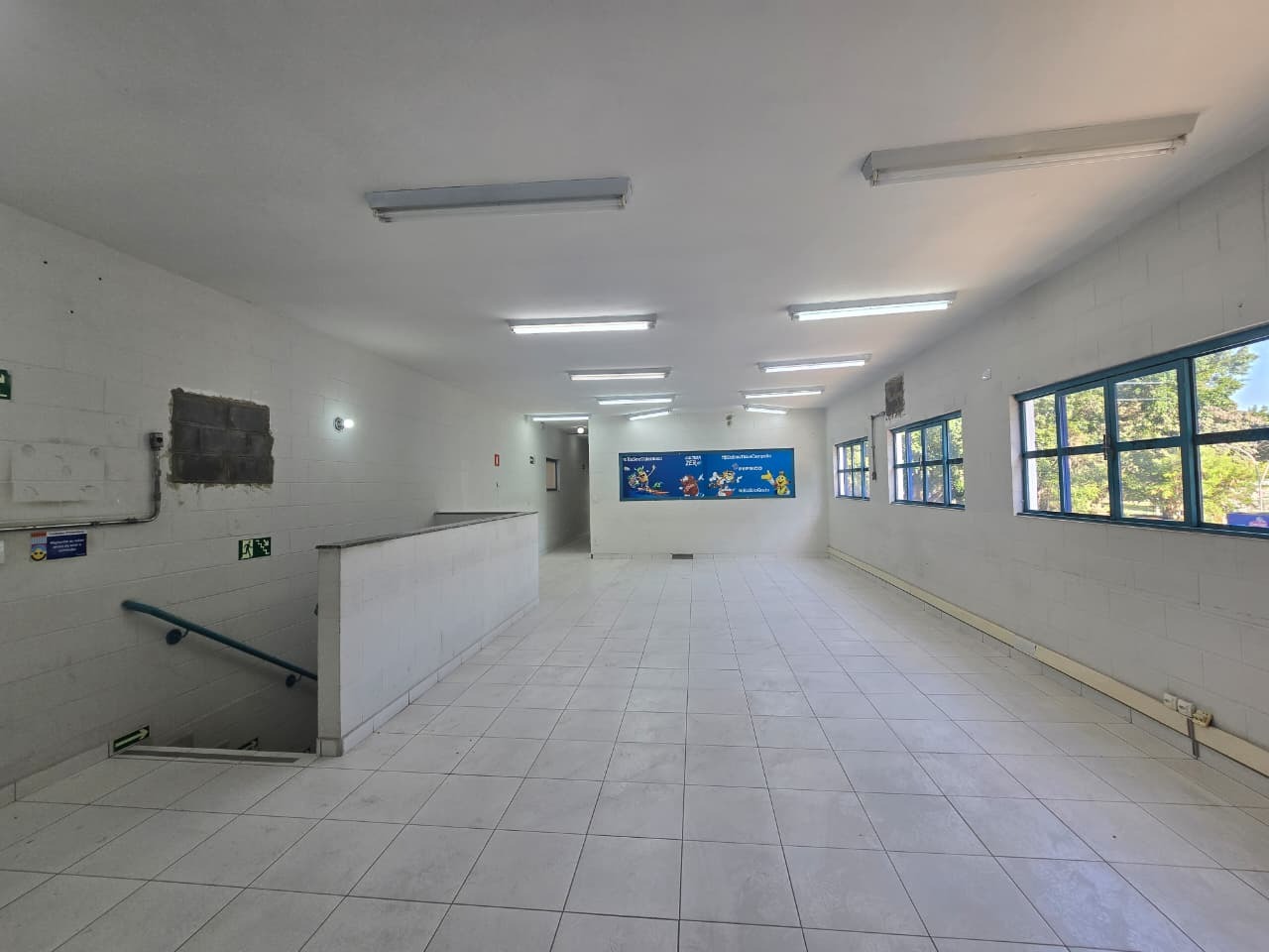 Galpão para alugar em Sorocaba, Éden, com 3.800 m² construídos, 13 docas, amplo pátio e fácil acesso à Castelo Branco