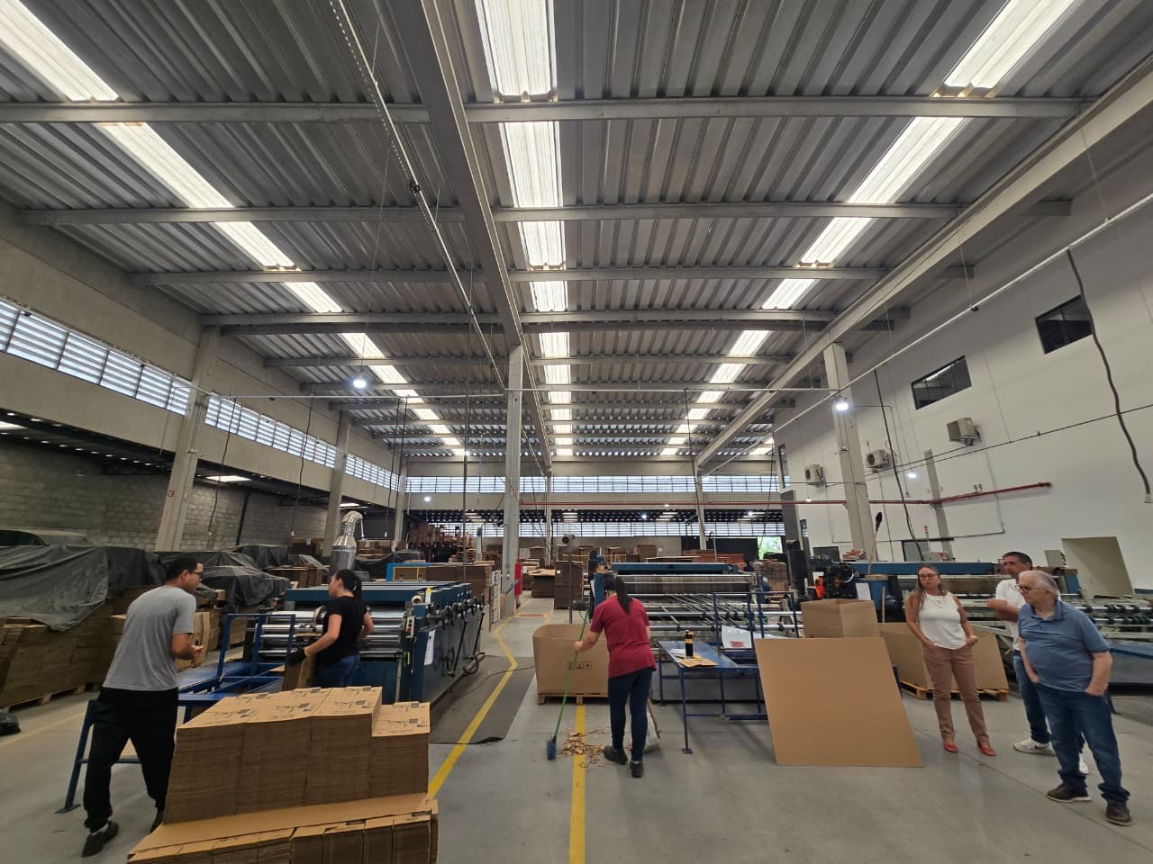 Galpão industrial e logístico à venda em Votorantim em condomínio fechado.