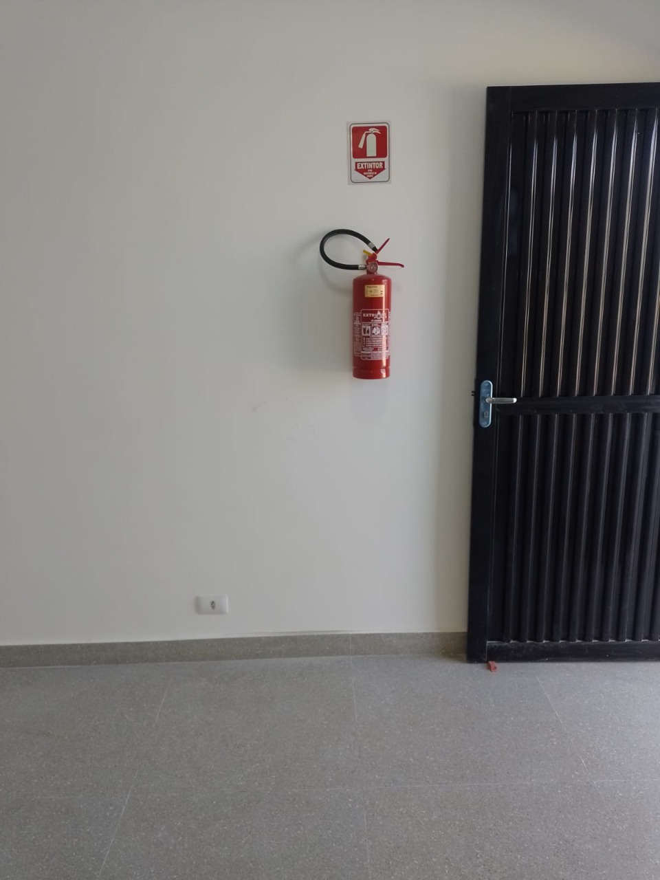 Galpão para Alugar em Sorocaba no Centro Empresarial: 750 m², Docas, Pátio para Caminhões e Excelente Estrutura Logística e Industrial
