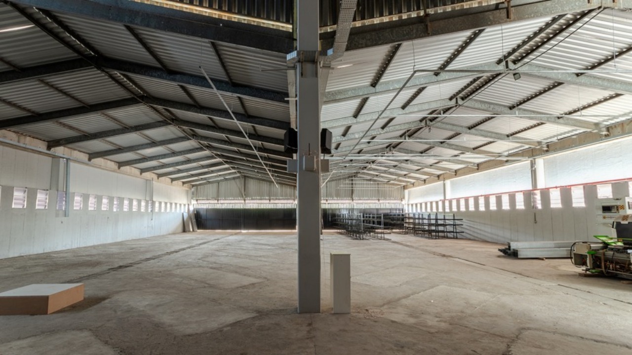 Imóvel Industrial à Venda em Salto de Pirapora/SP: 17.564 m² de Terreno e 7.281 m² de Área Construída no Distrito Industrial I