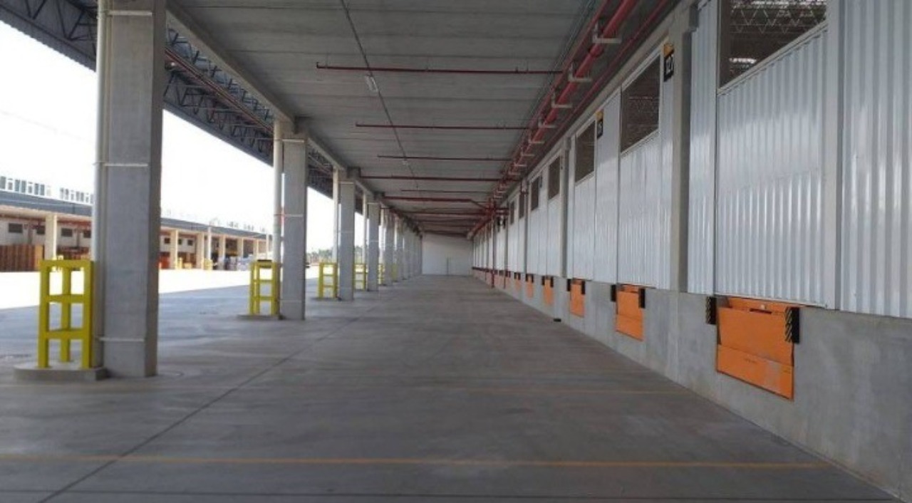 Galpão Industrial para Alugar e Venda em Condomínio em Cajamar, SP - 6.070m² Anhanguera e 10 Docas