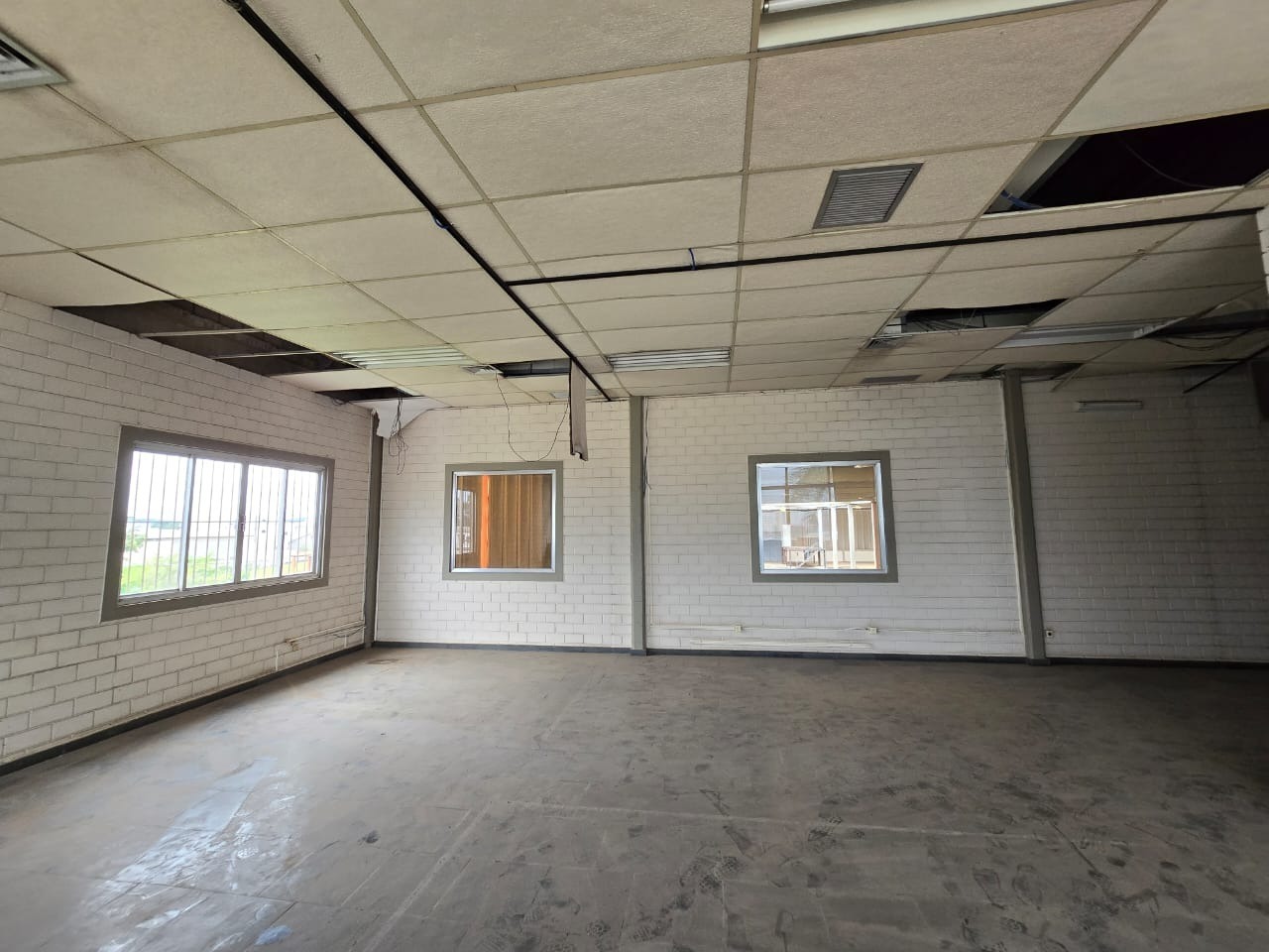 Galpão Industrial para Alugar em Sorocaba - SP 4.468m² e 9 Docas