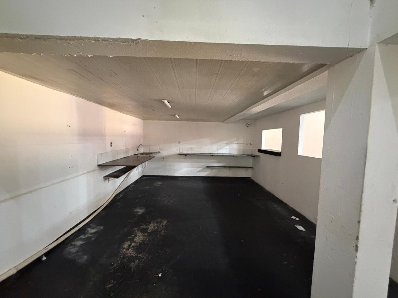 Galpão Comercial para Alugar em Sorocaba - 600m² Av. Itavuvu, em Frente à Havan - foto 13