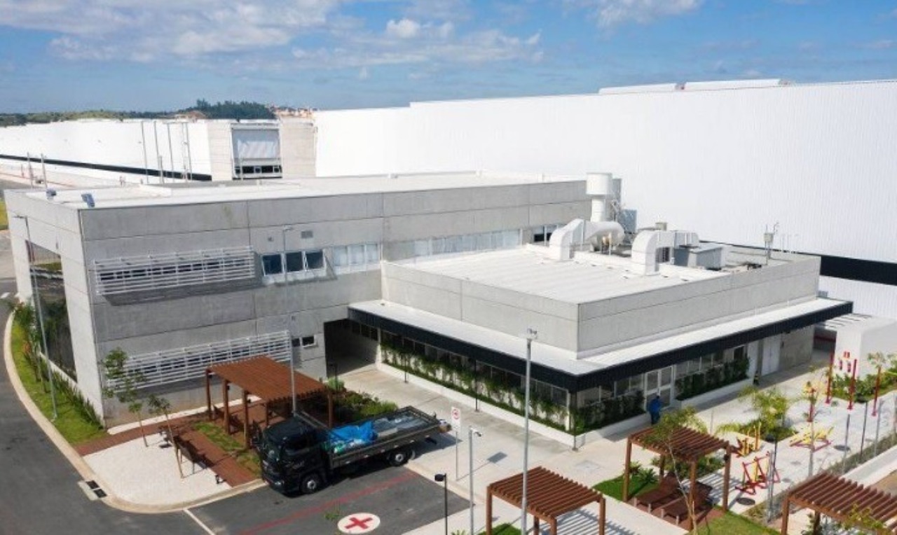 Galpão Industrial para Alugar e Venda em Condomínio em Cajamar, SP - 6.070m² Anhanguera e 10 Docas
