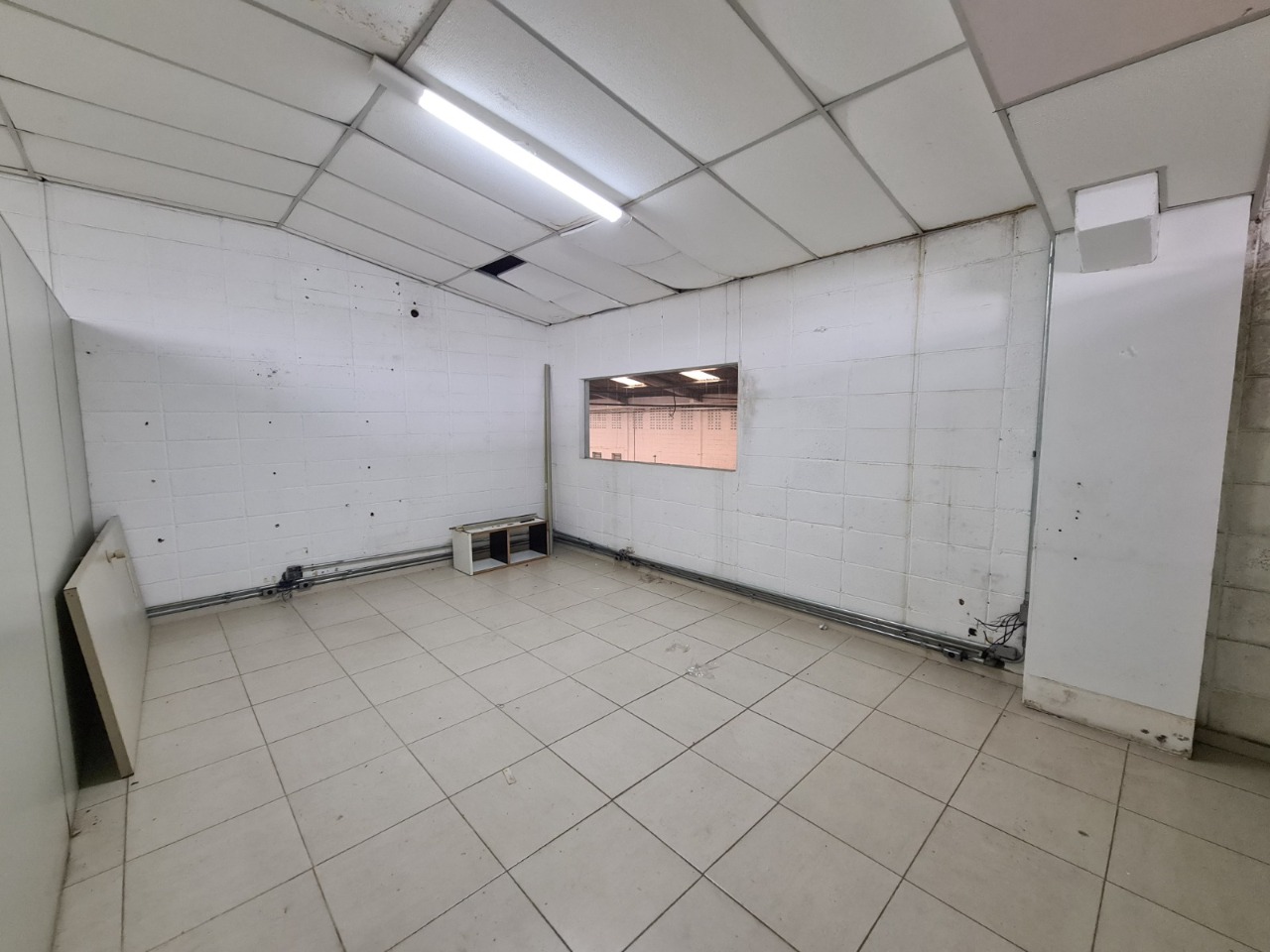 Galpão para Alugar ou Vender em Sorocaba, SP - 3.000m² Raposo Tavares Km 90 e Terreno 20.000m²
