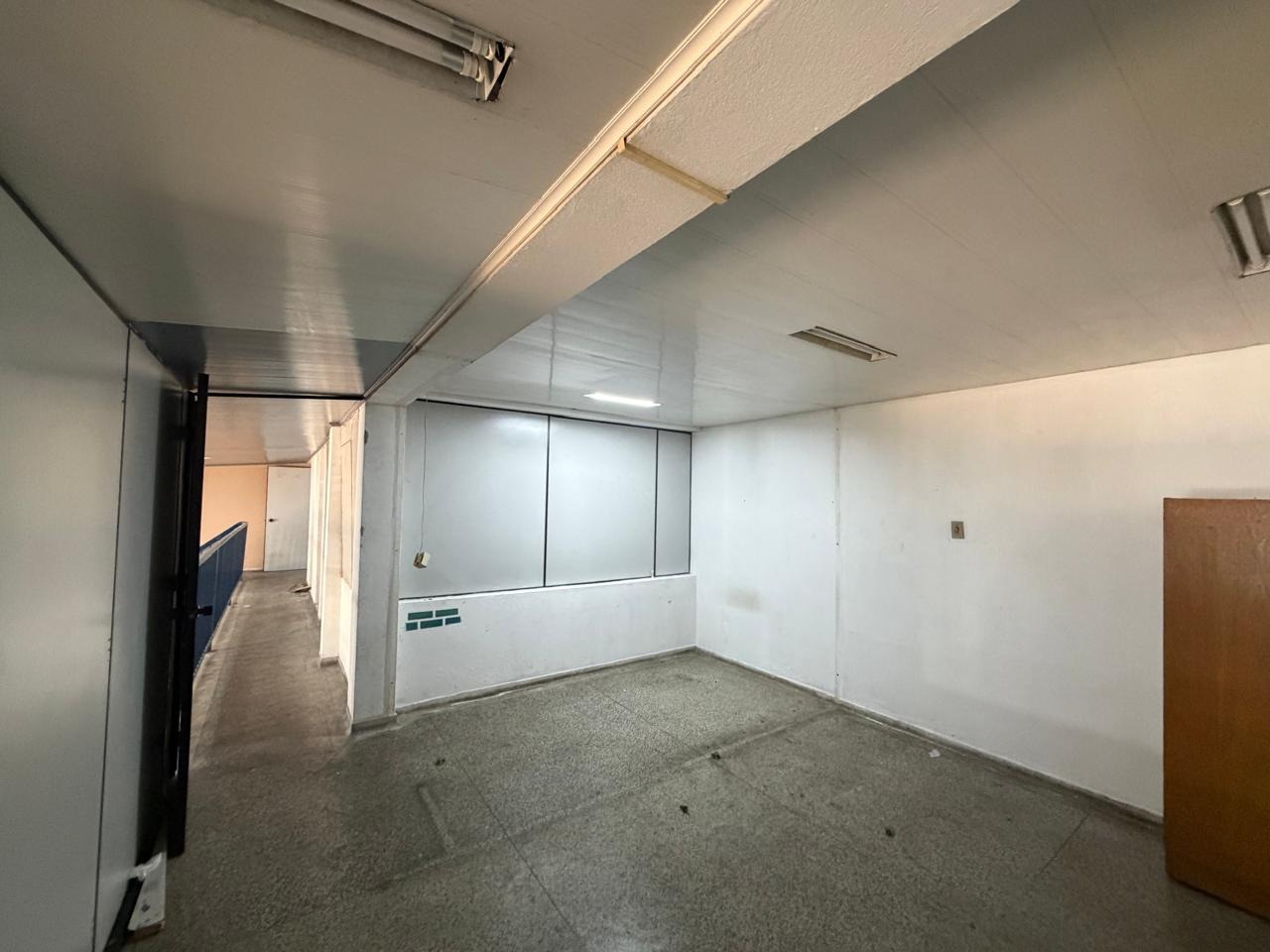 Galpão Comercial para Alugar em Sorocaba - 600m² Av. Itavuvu, em Frente à Havan - foto 6