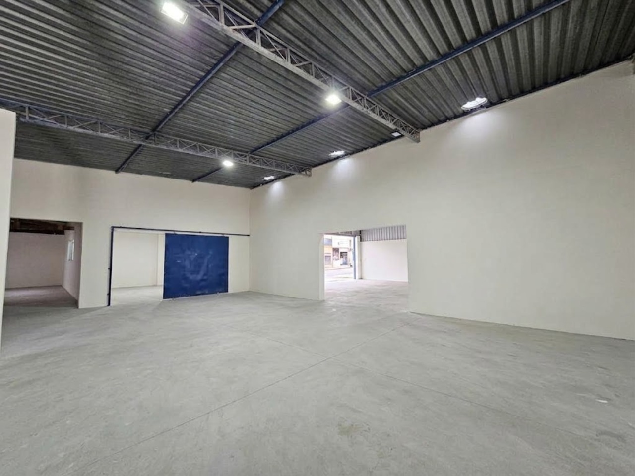Galpão para Alugar em Sorocaba 584m² na Avenida O Caçador de Galpões