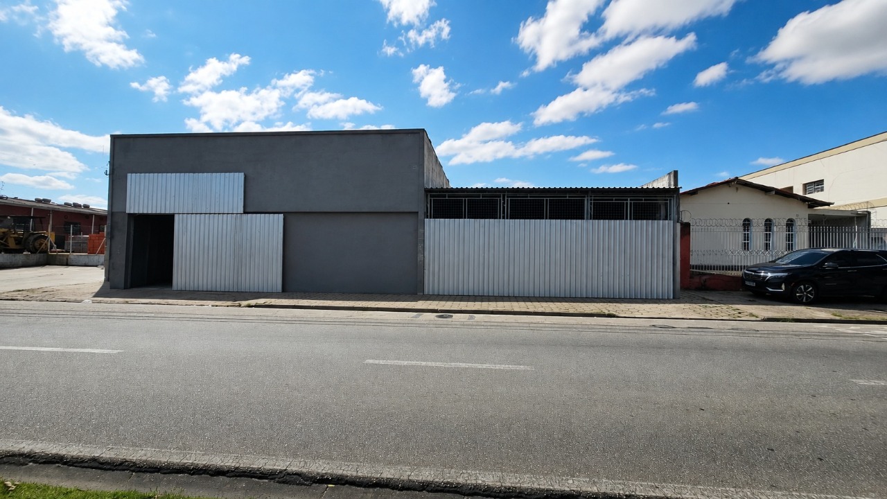 Galpão para Alugar em Sorocaba 584m² na Avenida O Caçador de Galpões
