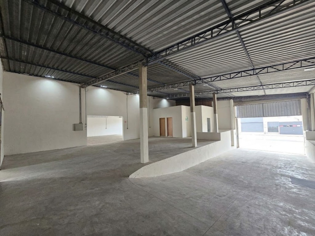 Galpão para Alugar em Sorocaba 584m² na Avenida O Caçador de Galpões