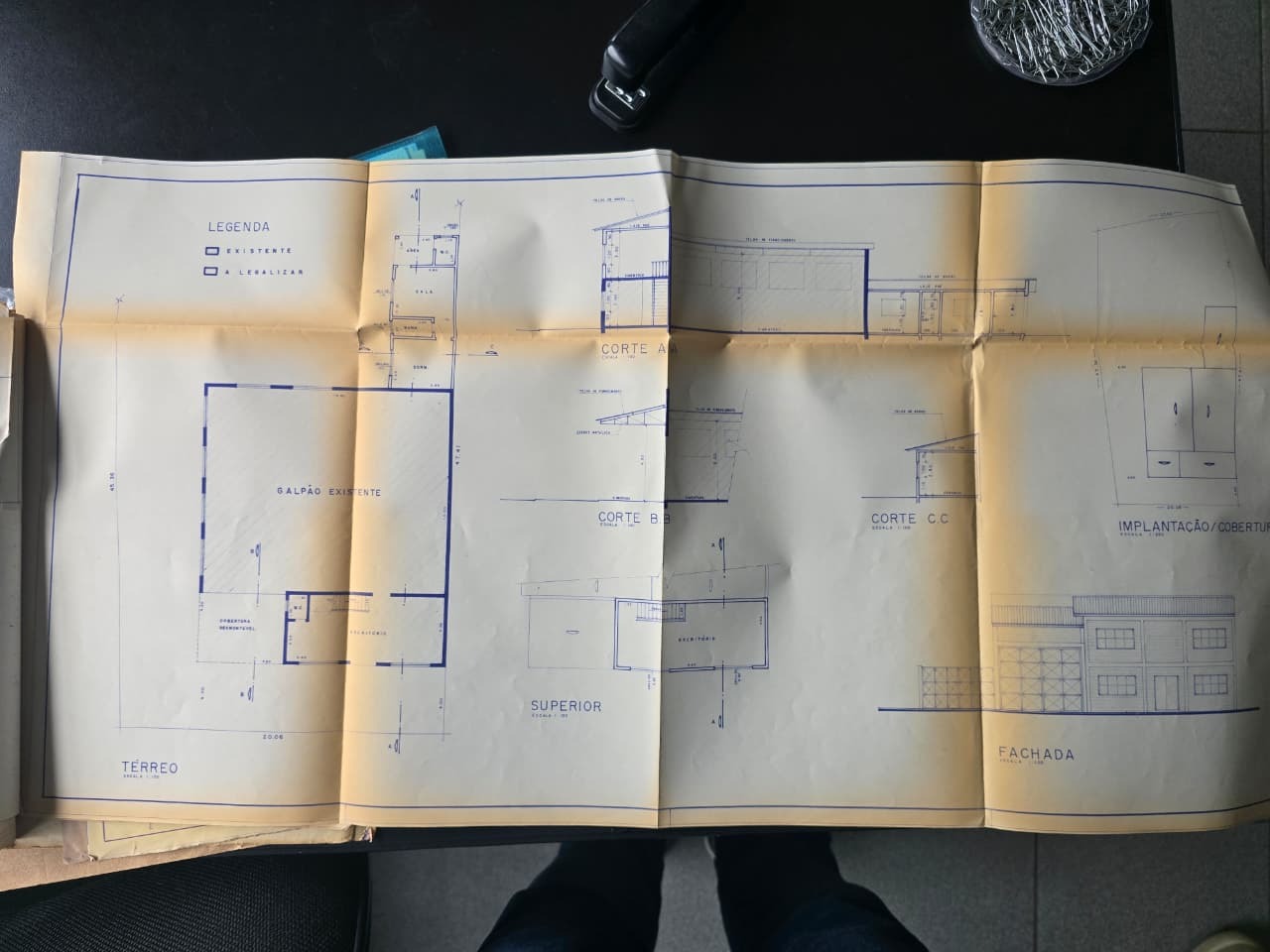 Galpão para alugar em Sorocaba no Jardim Paraná, próximo à Av. Itavuvu, com 780 m² e fácil acesso às rodovias Castelo Branco e Raposo Tavares