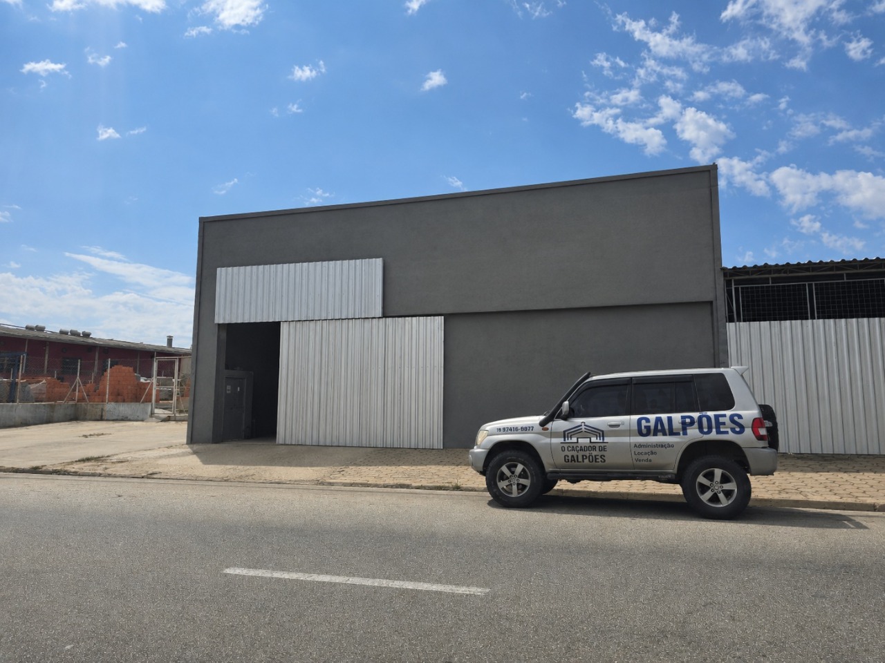 Galpão para Alugar em Sorocaba 584m² na Avenida O Caçador de Galpões