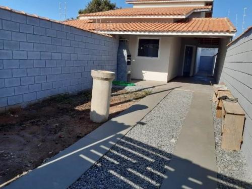 Casa, 2 quartos, 74 m² - Foto 1
