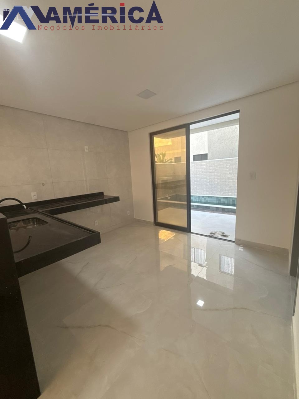 Casa, 4 quartos, 220 m² - Foto 23