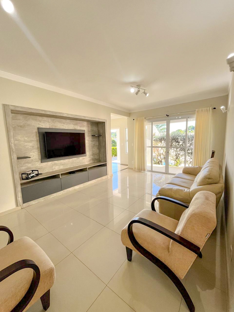 Casa, 3 quartos, 297 m² - Foto 3
