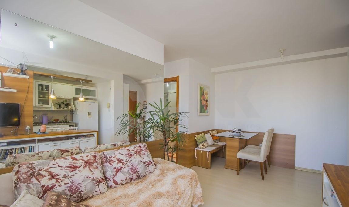 Apartamento 2 dormitórios com 1 vaga de garagem à venda no bairro Jardim Carvalho próximo da Protásio Alves