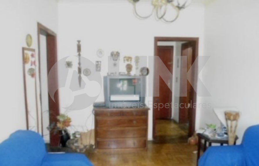 Apartamento de 2 dormitórios à venda com 2 vagas de garagem em Porto Alegre, no bairro Petrópolis, próximo à Av. Protásio Alves