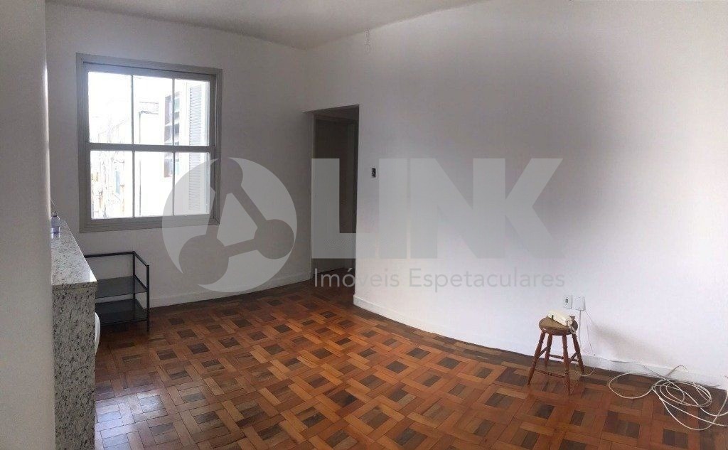 Apartamento de 2 dormitórios à venda em Porto Alegre, no bairro Auxiliadora