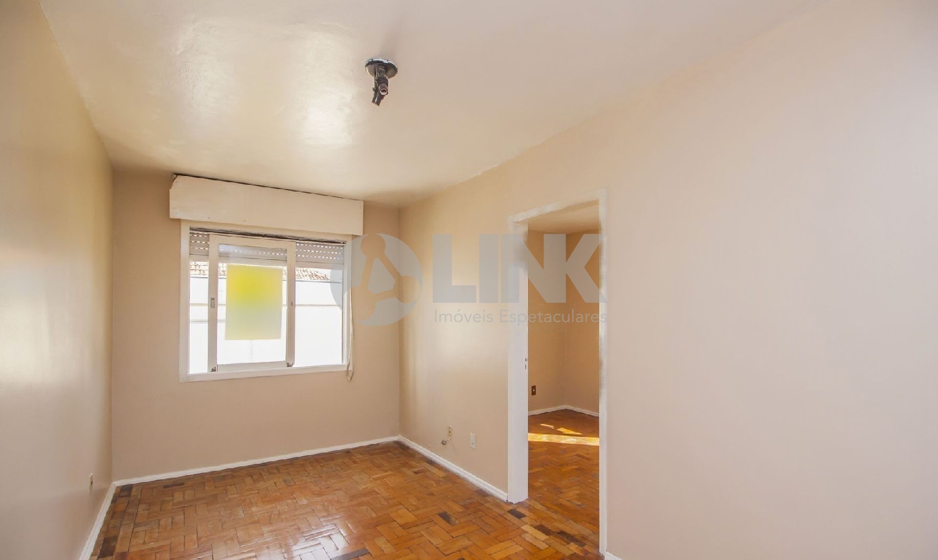 Apartamento de 1 dormitório à venda no bairro Jardim Europa em Porto Alegre próximo ao shopping Bourbon Country