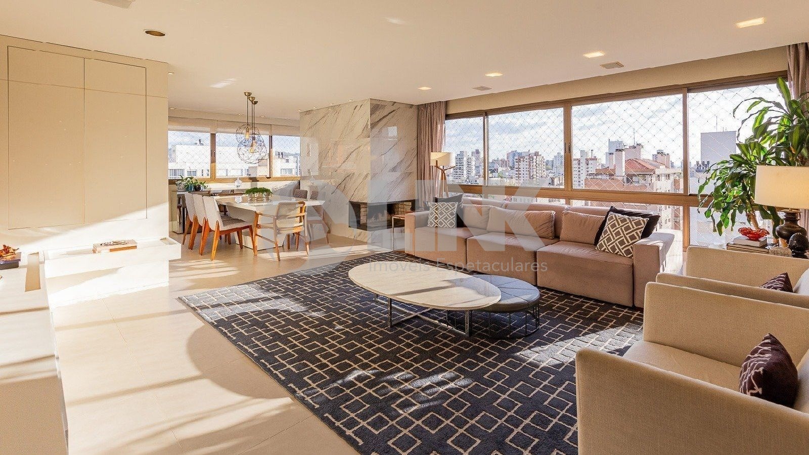 Apartamento de 3 quartos 2 suítes e 2 vagas à venda no bairro Petrópolis em Porto Alegre
