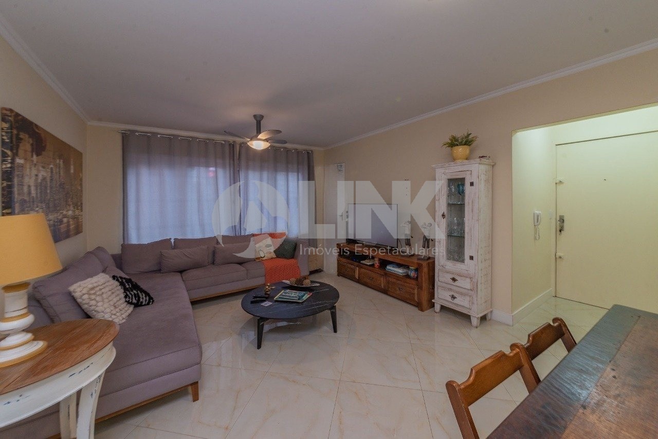 Apartamento 3 dormitórios com 1 vaga de garagem à venda no bairro Moinhos de Vento em Porto Alegre próximo do Parcão