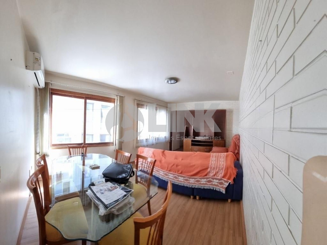 Apartamento 3 dormitórios com 1 vaga de garagem à venda no bairro Petrópolis em Porto Alegre próximo da Avenida Protásio Alves
