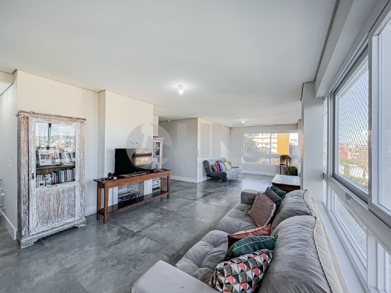 Apartamento 4 dormitórios com 3 suítes e 3 vagas de garagem à venda no bairro Rio Branco em Porto Alegre
