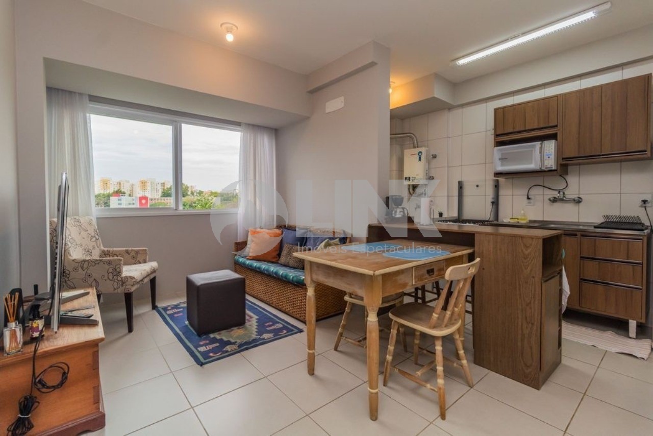 Apartamento com 1 quarto e 2 vagas de garagem à venda no bairro Santo Antônio em Porto Alegre próximo à ESPM