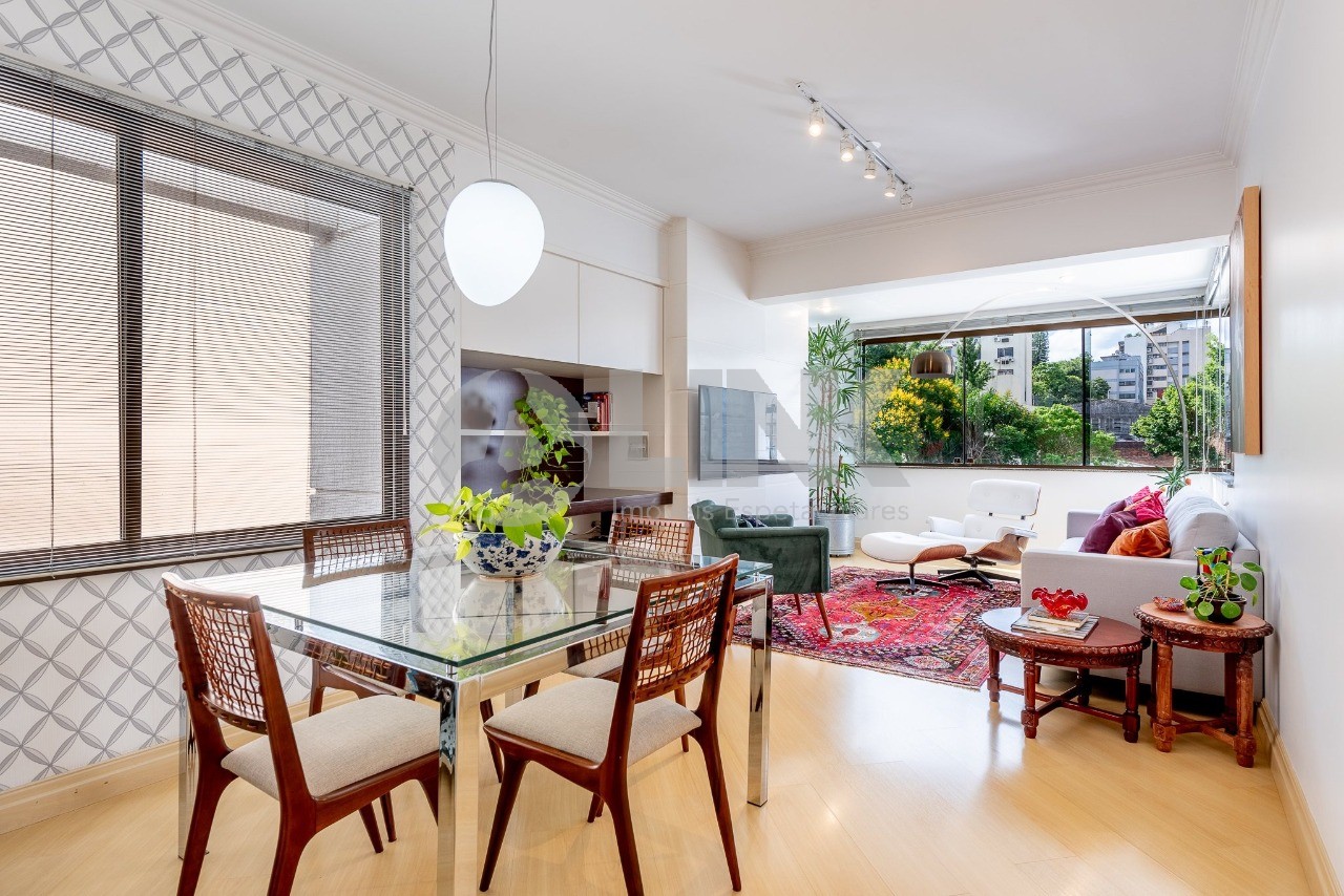 Apartamento com 2 quartos à venda no bairro Auxiliadora em Porto Alegre