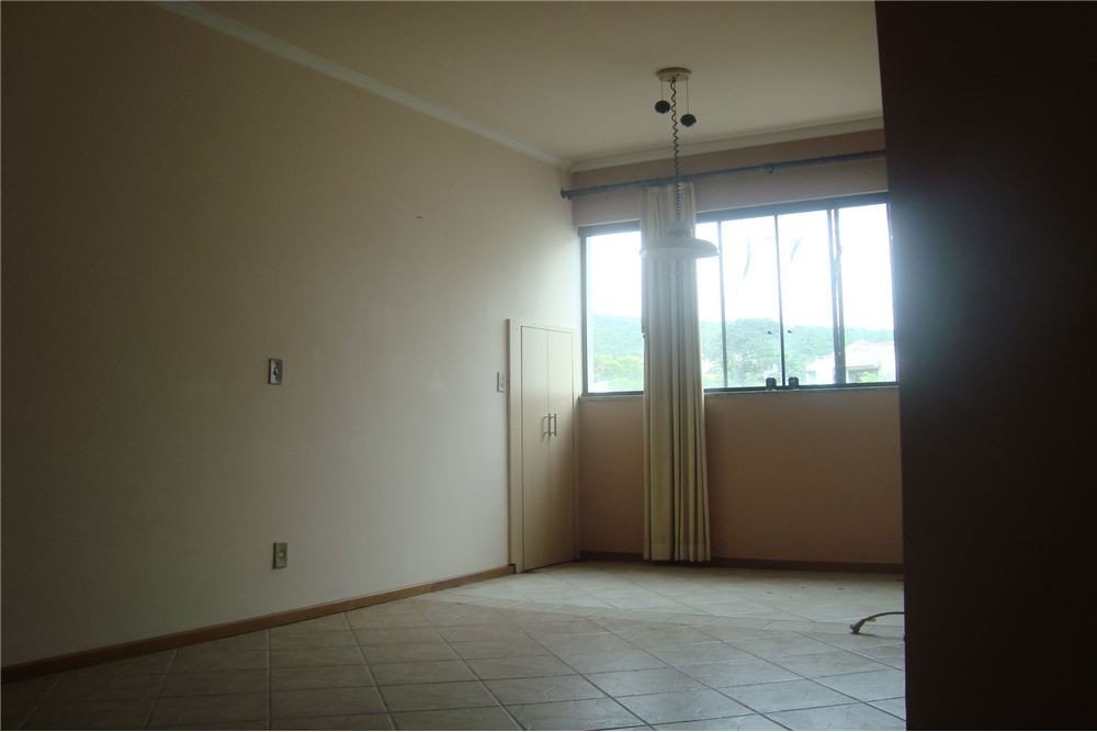 Comprar Apartamento com 2 quartos à venda no bairro Ipanema em Porto Alegre