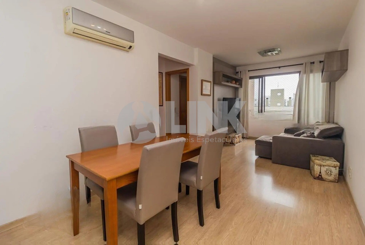 Apartamento 2 dormitórios com 1 vaga de garagem à venda no bairro Passo da Areia em Porto Alegre