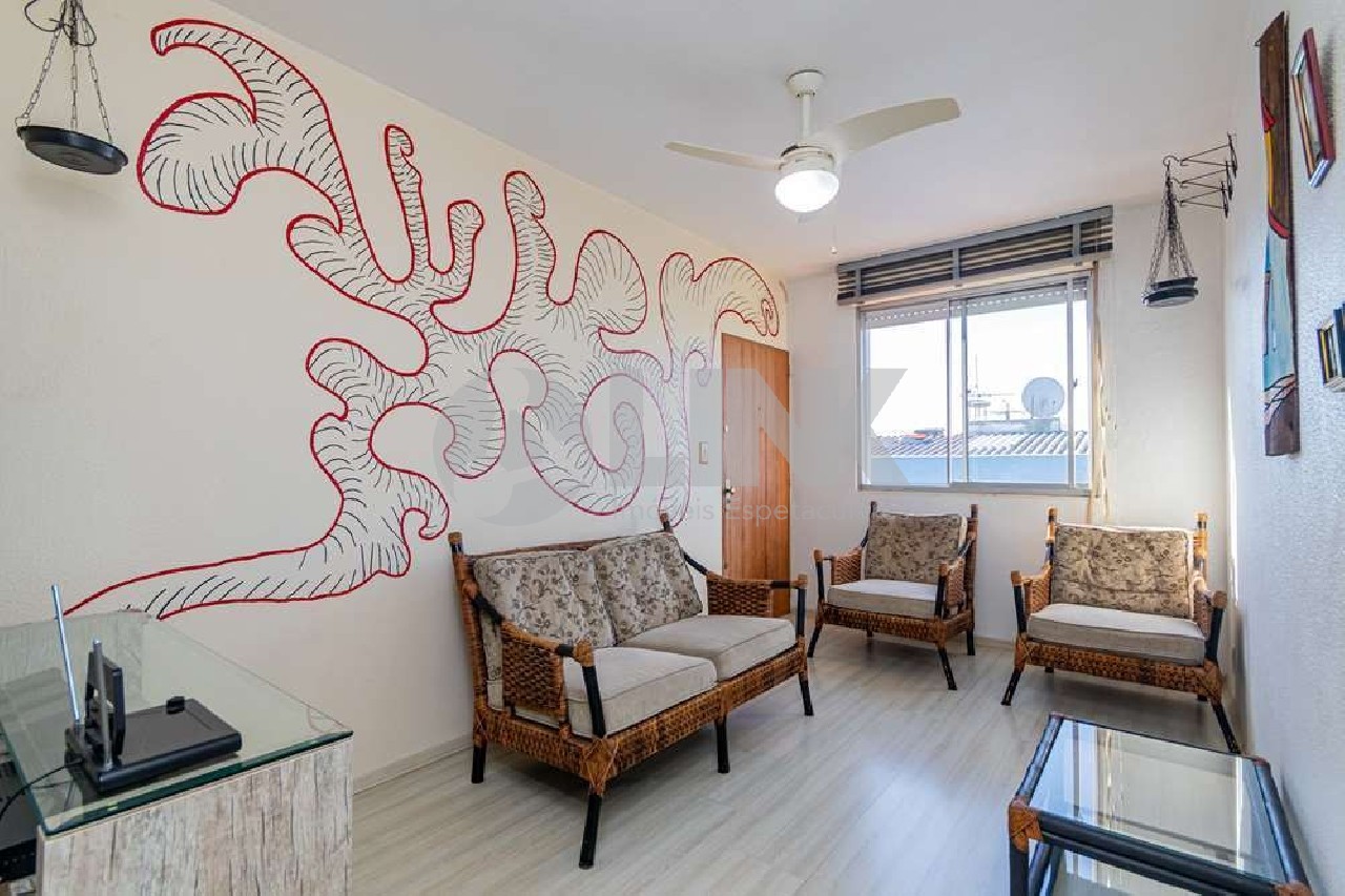 Apartamento com 3 quartos à venda no bairro Santo Antônio em Porto Alegre